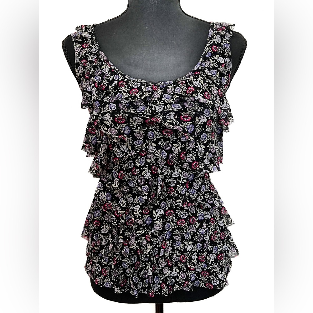 EXPRESS Sleeveless floral top. Size XS